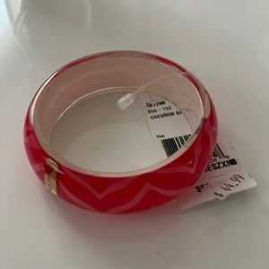 New- Vineyard Vines bangle. One Size